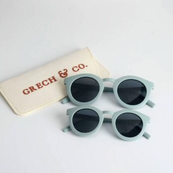 gafas azules plastico reciclado niño sol verano con funda de grech and co